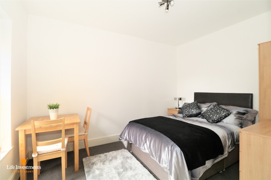 Images for Oxford Street, Rugby EAID: BID:lifeinvestments