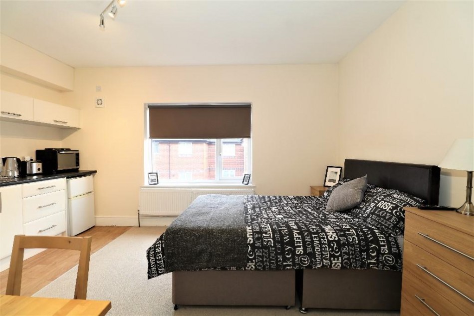 Images for Oxford Street, Rugby EAID: BID:lifeinvestments