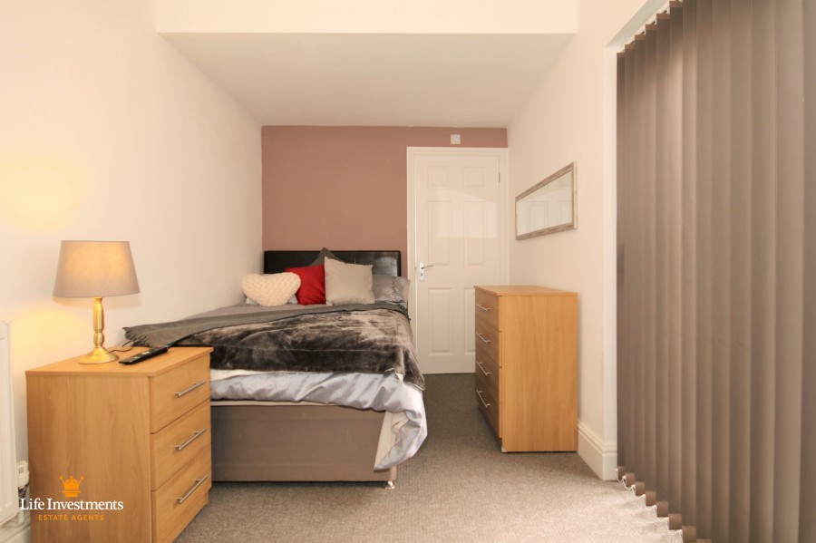 Images for Oxford Street, Rugby EAID: BID:lifeinvestments