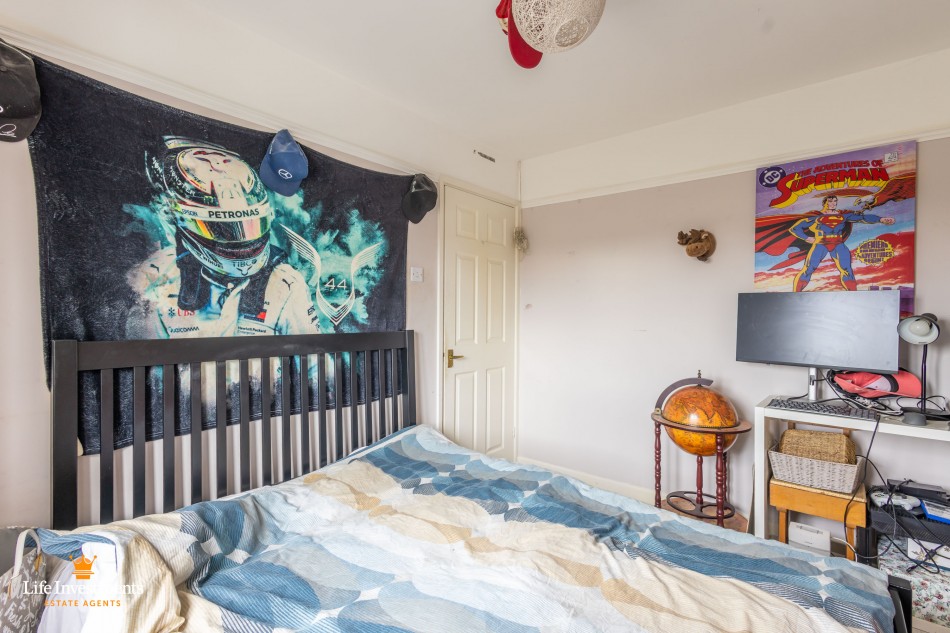 Images for Burton Close, Daventry EAID: BID:lifeinvestments