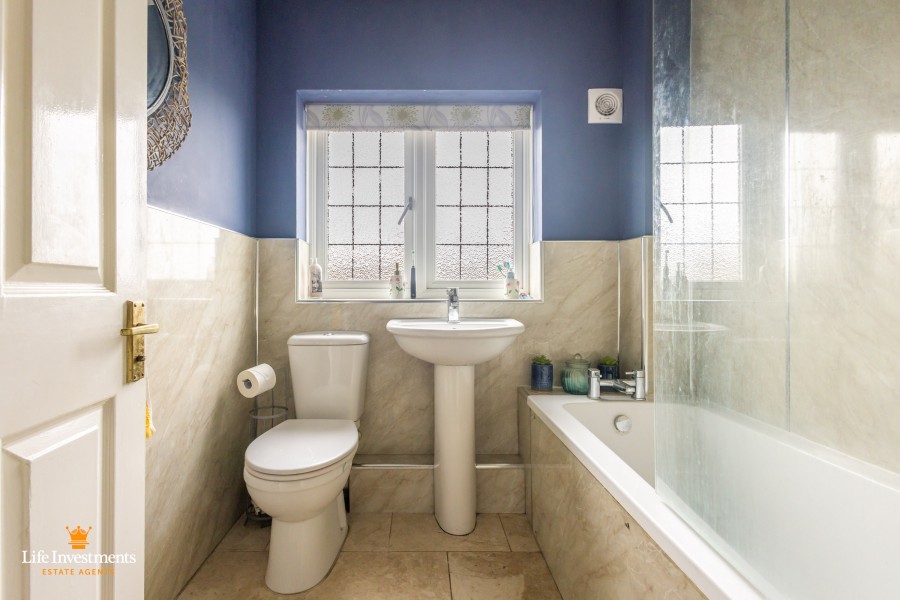 Images for Burton Close, Daventry EAID: BID:lifeinvestments