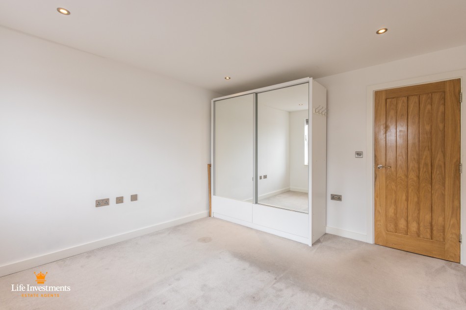 Images for Crescent House, Woodside Park, Rugby EAID: BID:lifeinvestments