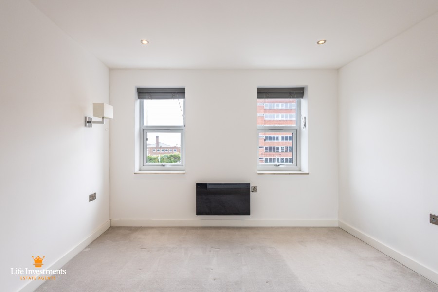 Images for Crescent House, Woodside Park, Rugby EAID: BID:lifeinvestments