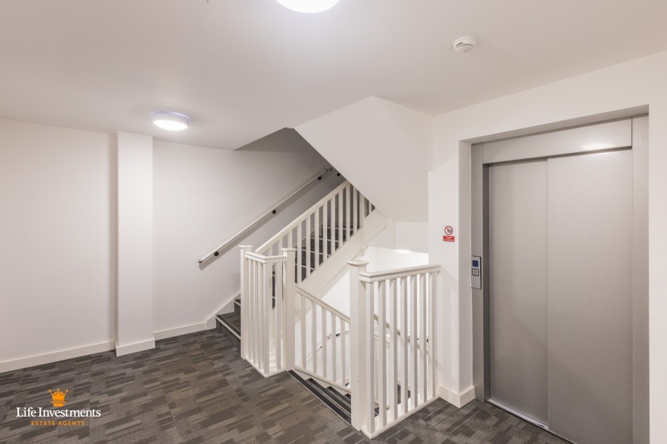 Images for Crescent House, Woodside Park, Rugby EAID: BID:lifeinvestments