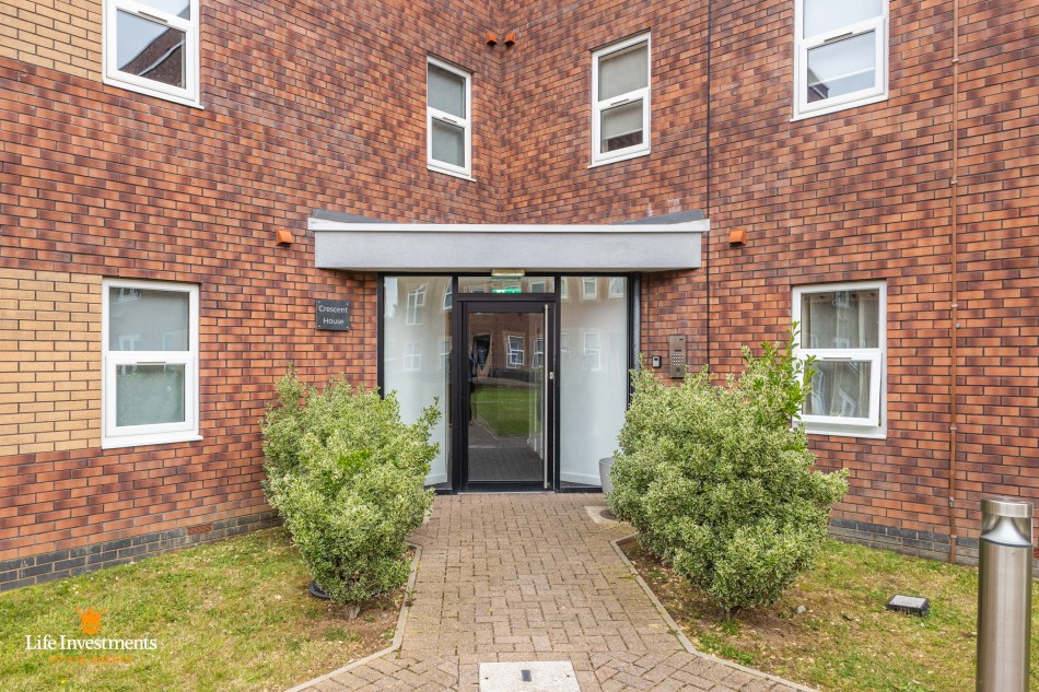 Images for Crescent House, Woodside Park, Rugby EAID: BID:lifeinvestments