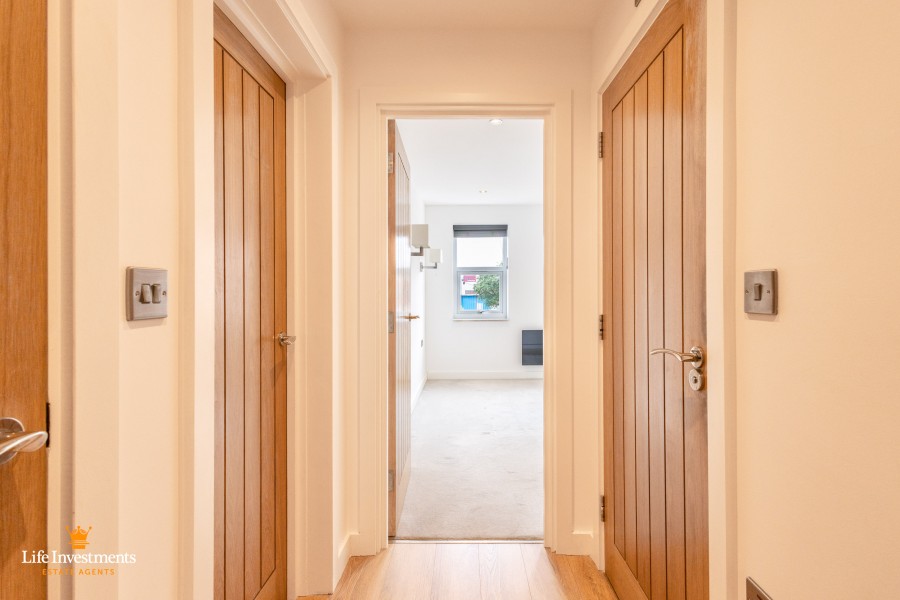 Images for Crescent House, Woodside Park, Rugby EAID: BID:lifeinvestments