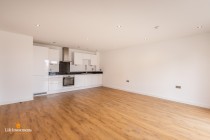 Images for Crescent House, Woodside Park, Rugby