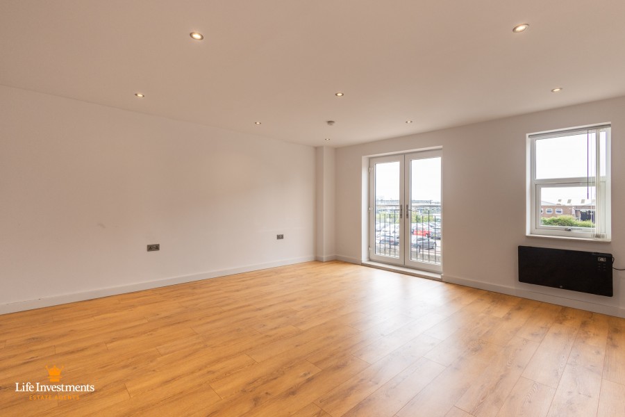 Images for Crescent House, Woodside Park, Rugby EAID: BID:lifeinvestments