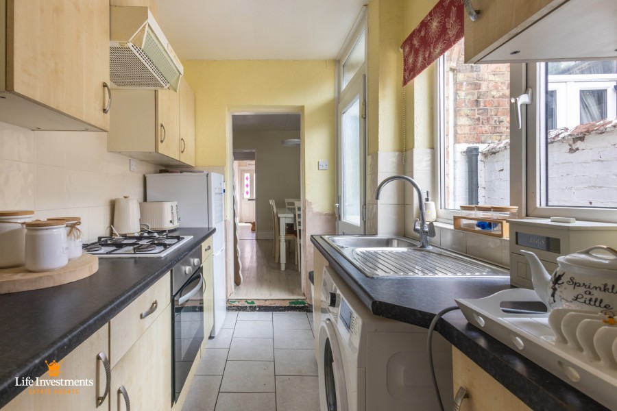 Images for Oxford Street, Rugby EAID: BID:lifeinvestments