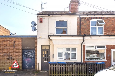 Cross Street, Rugby