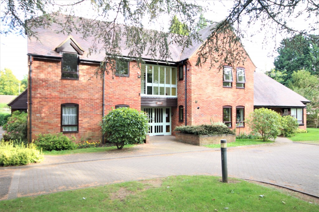 Lodge, 243 Dunchurch Road, Rugby Life Investments Estate Agency