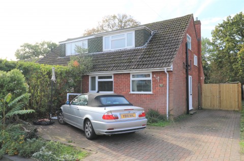 Macbeth Close, Rugby