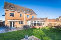 Images for Alicia Close, Cawston, Rugby