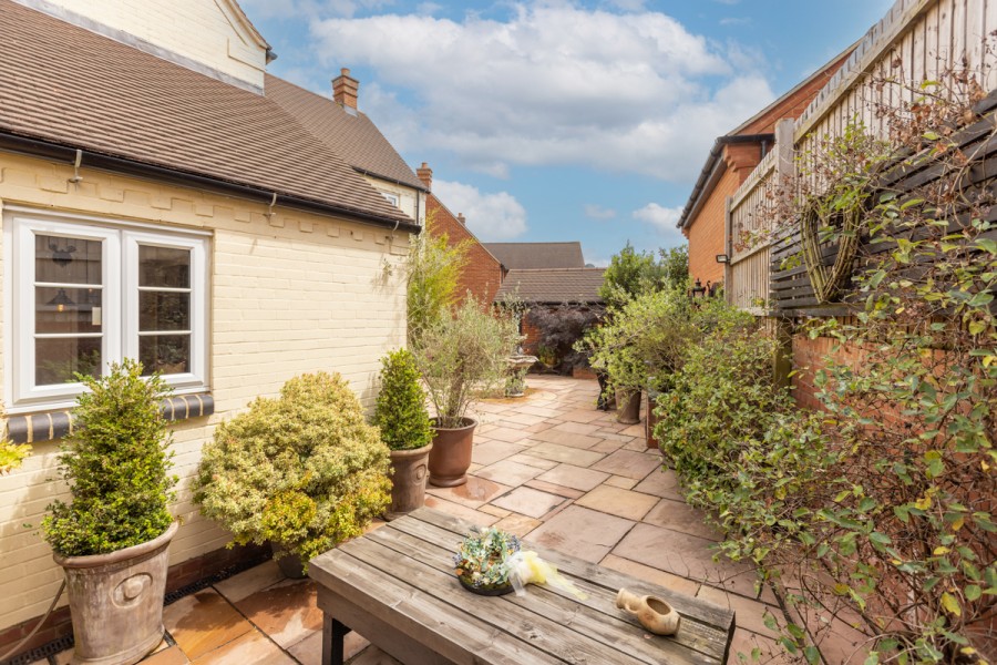 Images for Delorean Way, Brackley EAID: BID:lifeinvestments