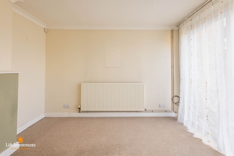 Images for Deane Road, Hillmorton, Rugby EAID: BID:lifeinvestments