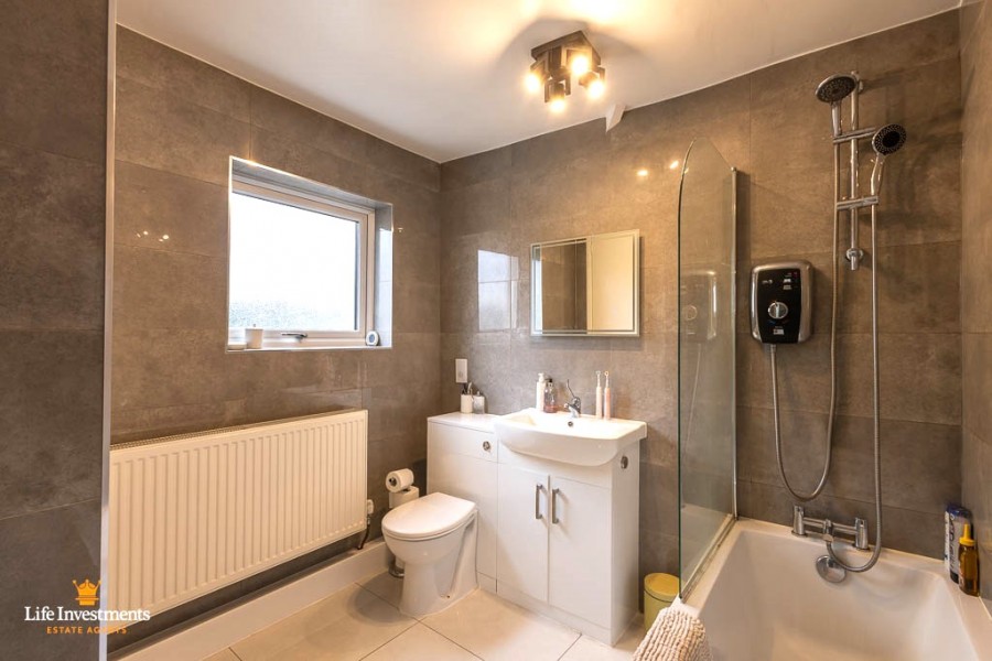 Images for Main Street, Willoughby, Rugby EAID: BID:lifeinvestments