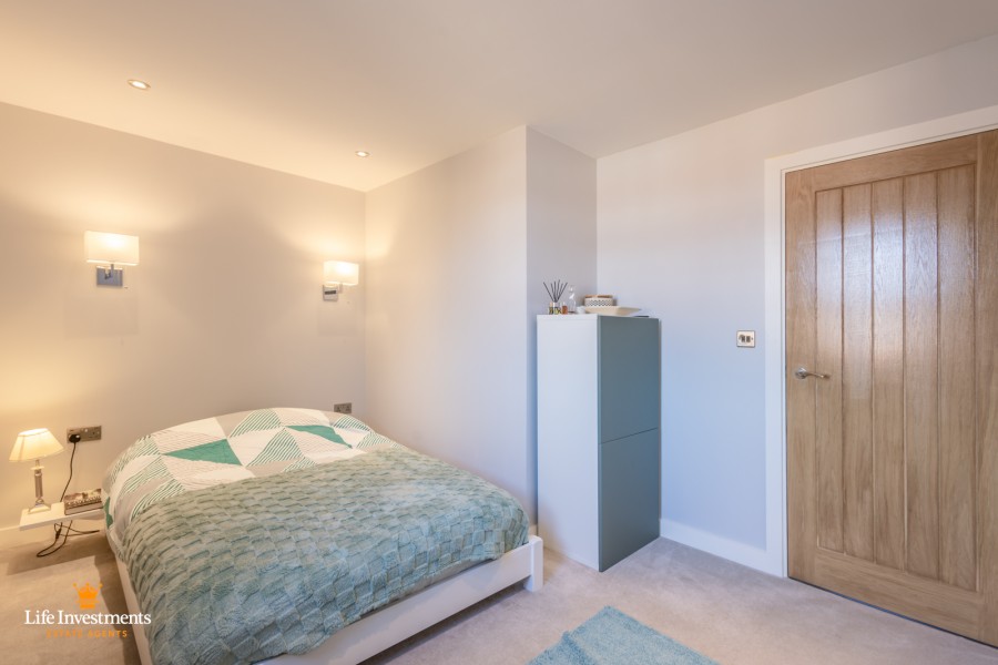 Images for Crescent House, Woodside Park, Rugby EAID: BID:lifeinvestments
