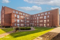 Images for Crescent House, Woodside Park, Rugby