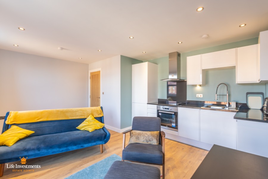 Images for Crescent House, Woodside Park, Rugby EAID: BID:lifeinvestments