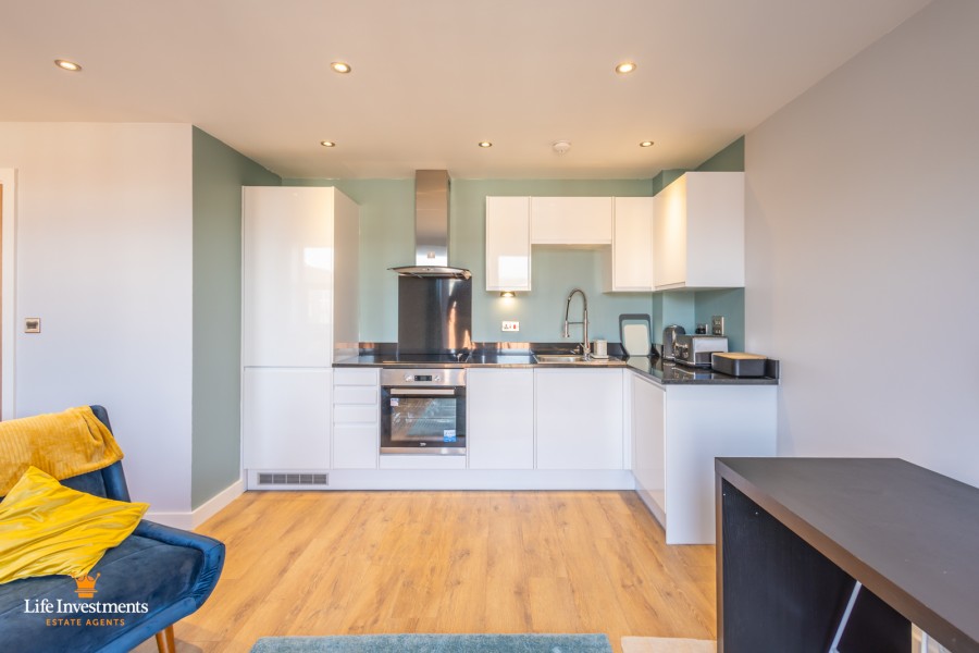 Images for Crescent House, Woodside Park, Rugby EAID: BID:lifeinvestments