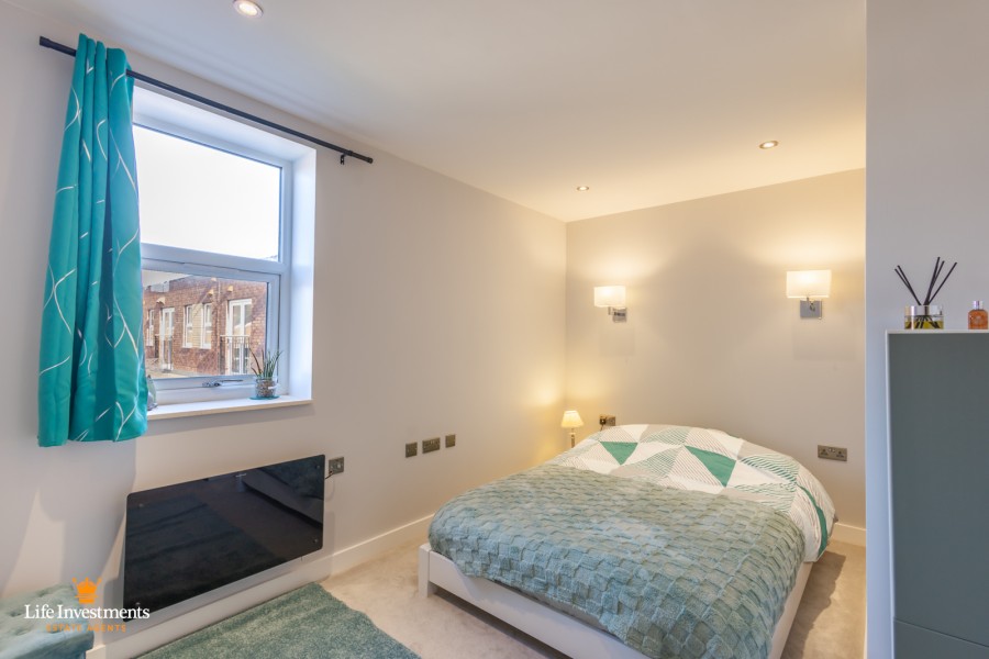 Images for Crescent House, Woodside Park, Rugby EAID: BID:lifeinvestments