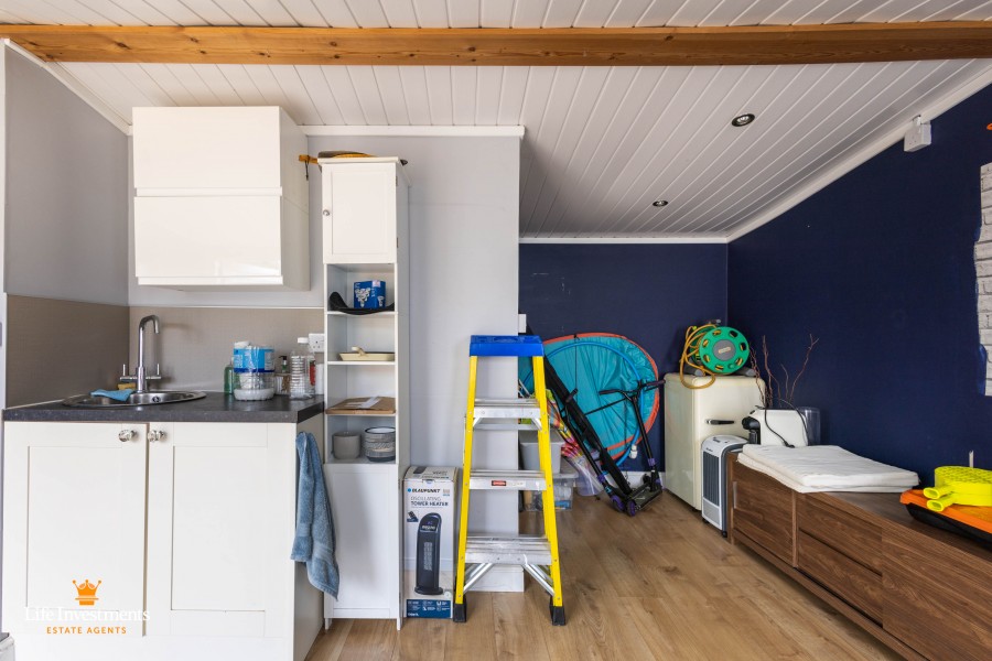 Images for Hillmorton, 17 Lyndhurst Road, Rugby EAID: BID:lifeinvestments