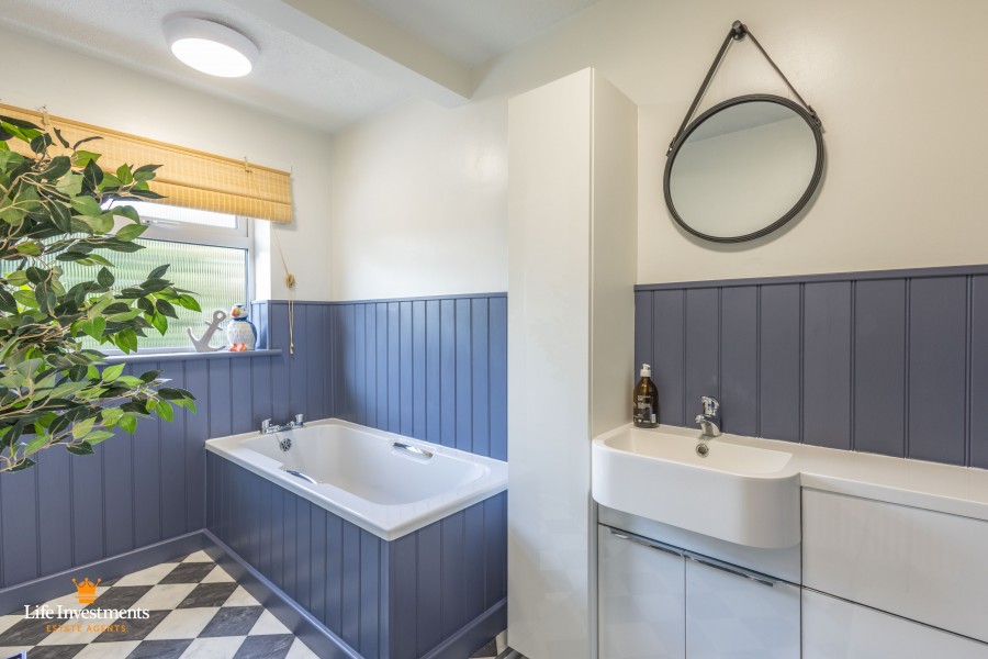 Images for Deane Road, Hillmorton, Rugby EAID: BID:lifeinvestments