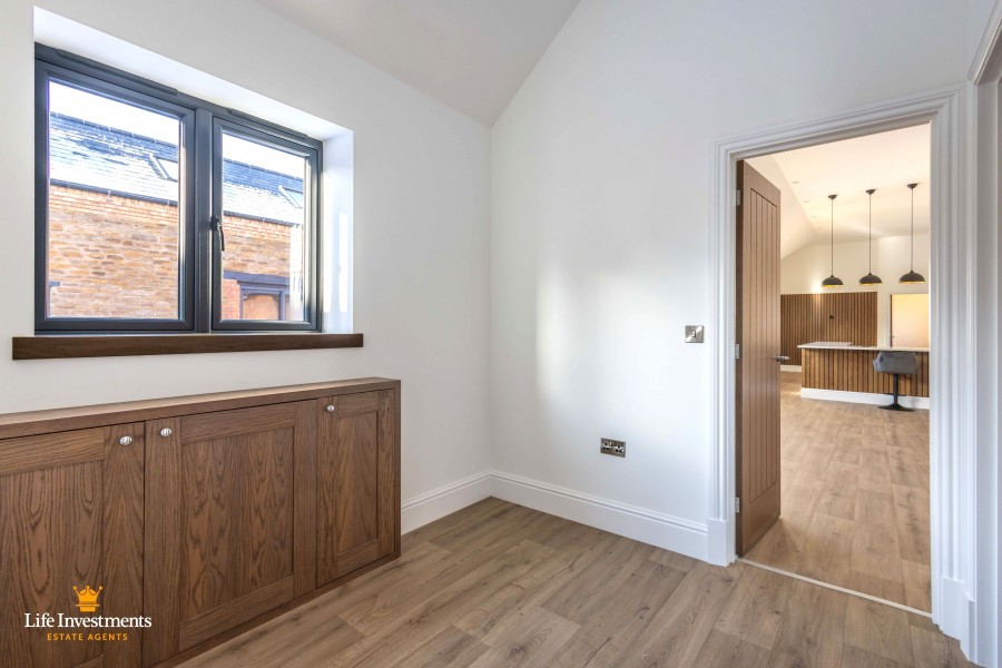 Images for Watford, Northampton EAID: BID:lifeinvestments