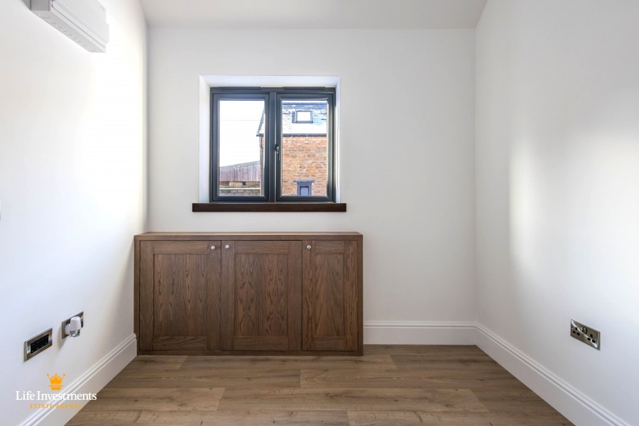 Images for Watford, Northampton EAID: BID:lifeinvestments