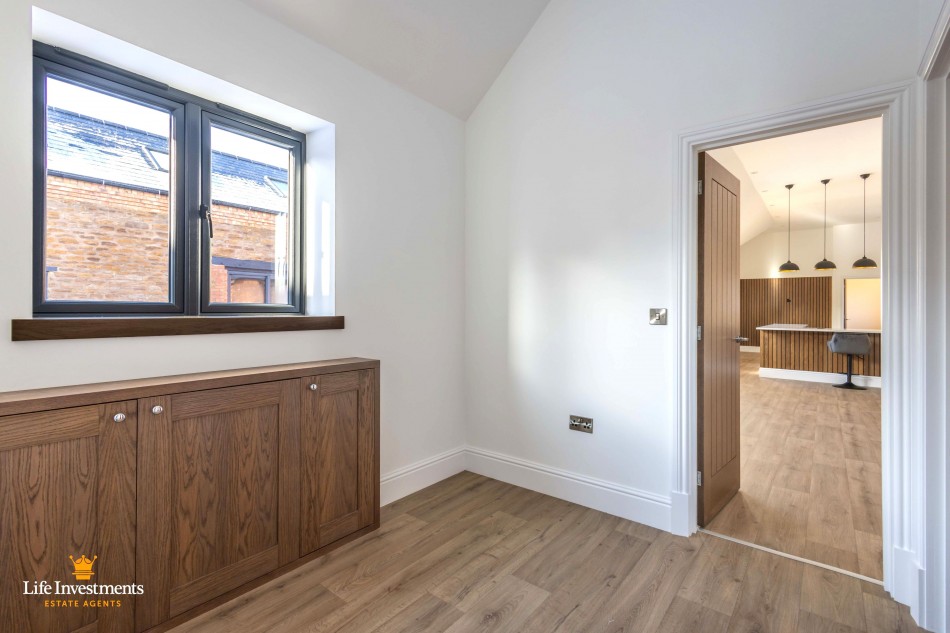 Images for Watford, Northampton EAID: BID:lifeinvestments