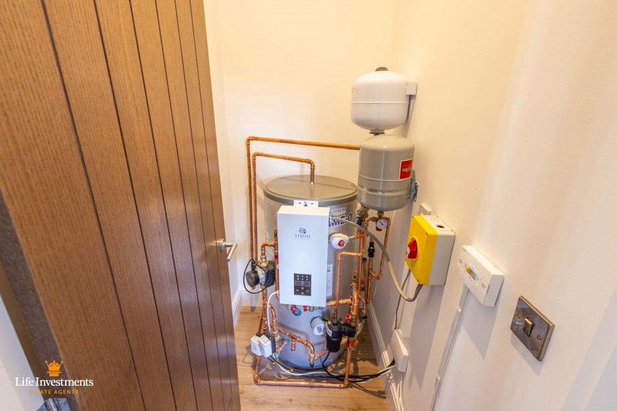 Images for Watford, Northampton EAID: BID:lifeinvestments