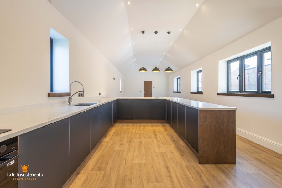 Images for Watford, Northampton EAID: BID:lifeinvestments