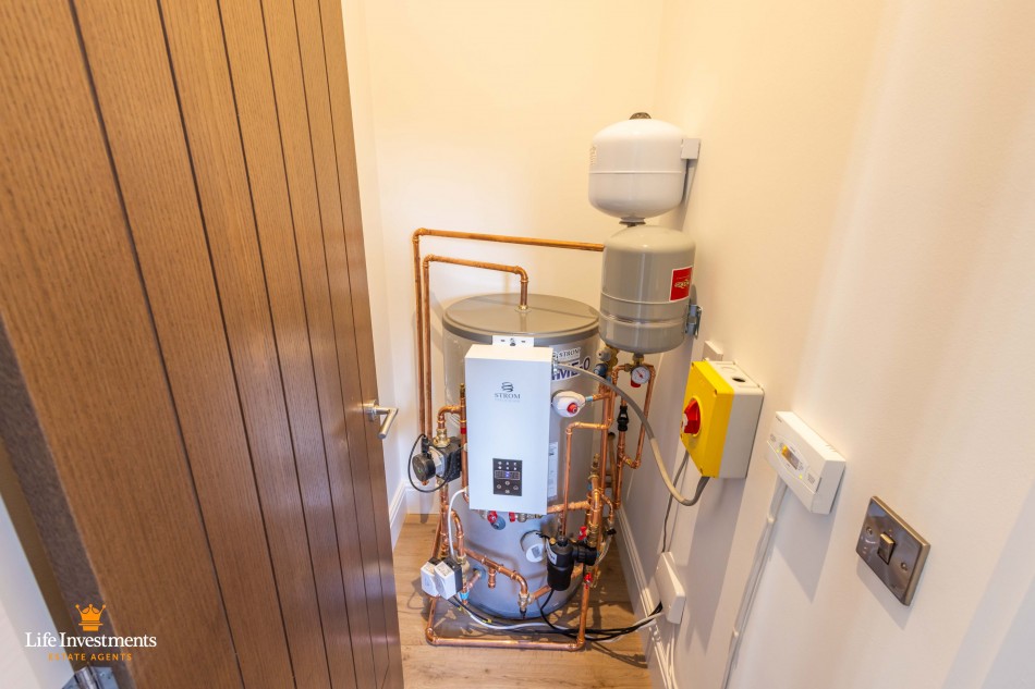 Images for Watford, Northampton EAID: BID:lifeinvestments