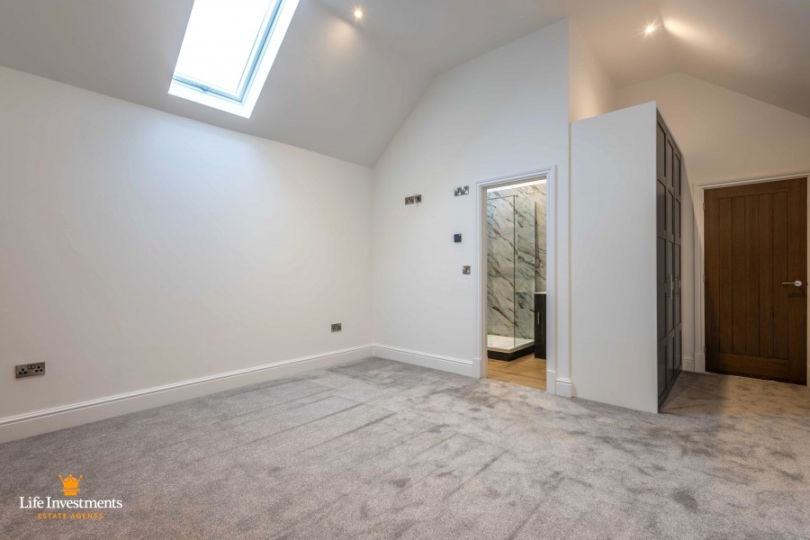 Images for Watford, Northampton EAID: BID:lifeinvestments