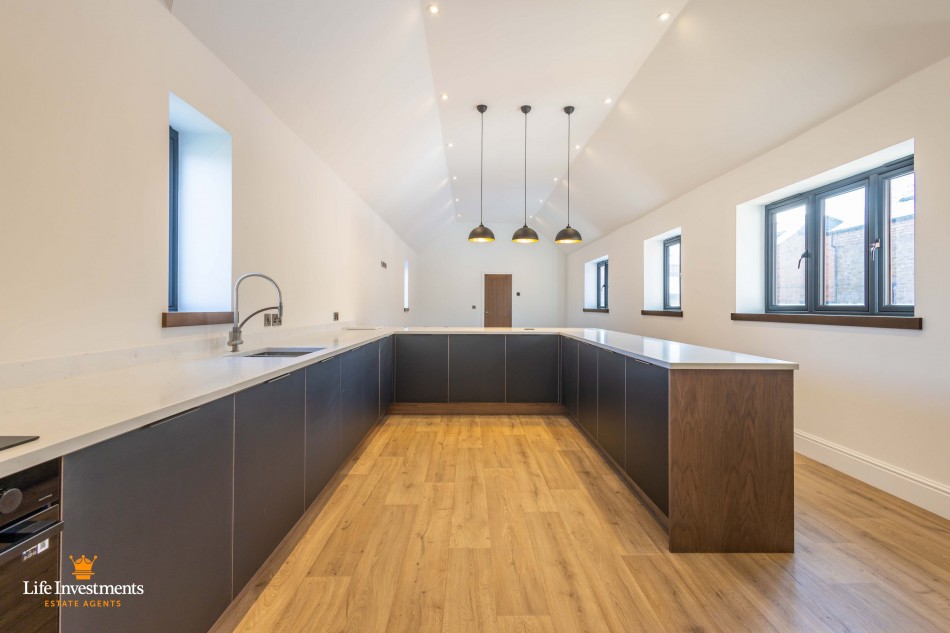 Images for Watford, Northampton EAID: BID:lifeinvestments