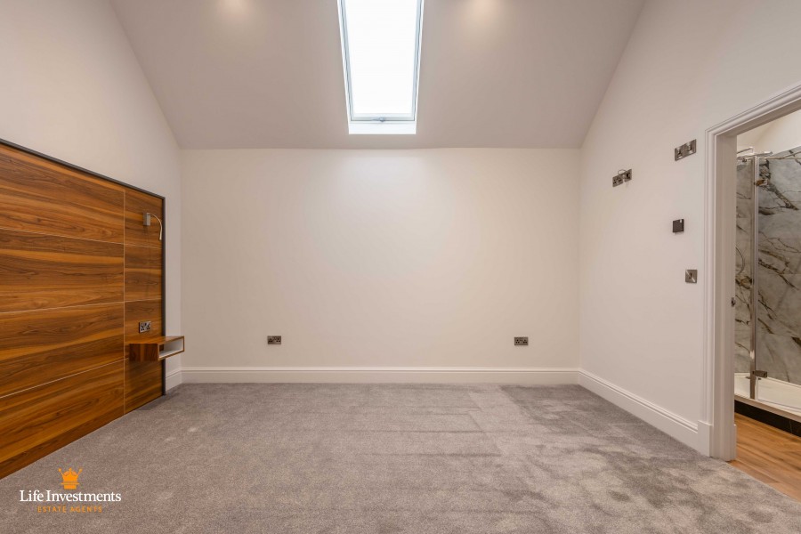 Images for Watford, Northampton EAID: BID:lifeinvestments