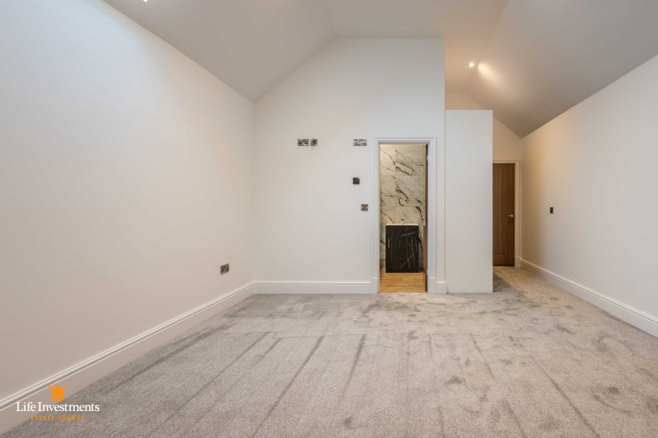 Images for Watford, Northampton EAID: BID:lifeinvestments