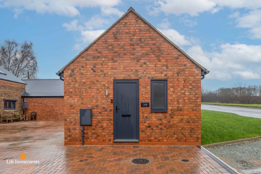 Images for Watford, Northampton EAID: BID:lifeinvestments