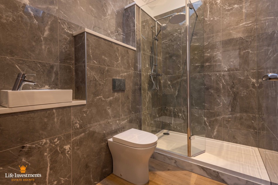 Images for Watford, Northampton EAID: BID:lifeinvestments